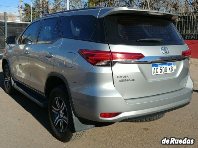 Toyota Hilux SW4 Usado en Mendoza, deRuedas