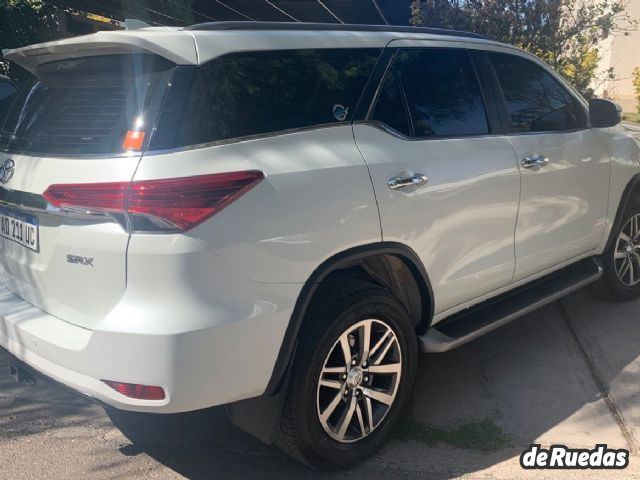 Toyota Hilux SW4 Usado en Mendoza, deRuedas