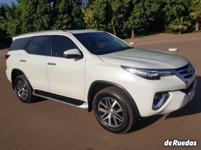 Toyota Hilux SW4 Usado en Mendoza, deRuedas