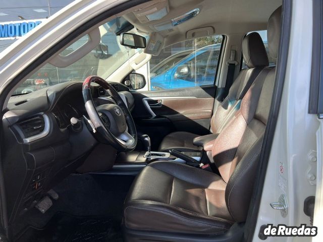 Toyota Hilux SW4 Usado en San Juan, deRuedas