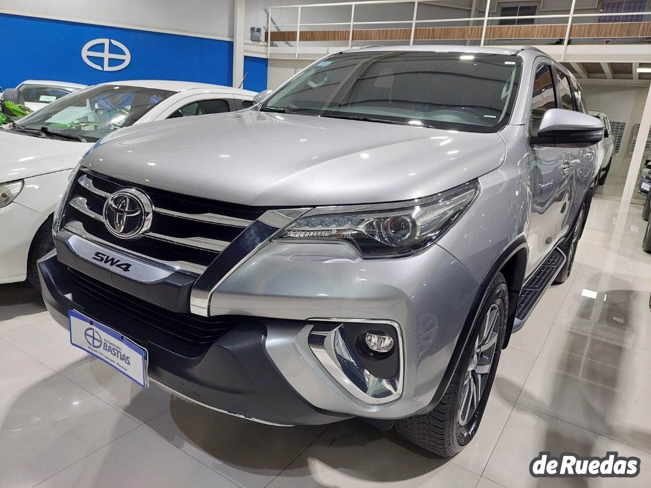 Toyota Hilux SW4 Usado en Mendoza, deRuedas