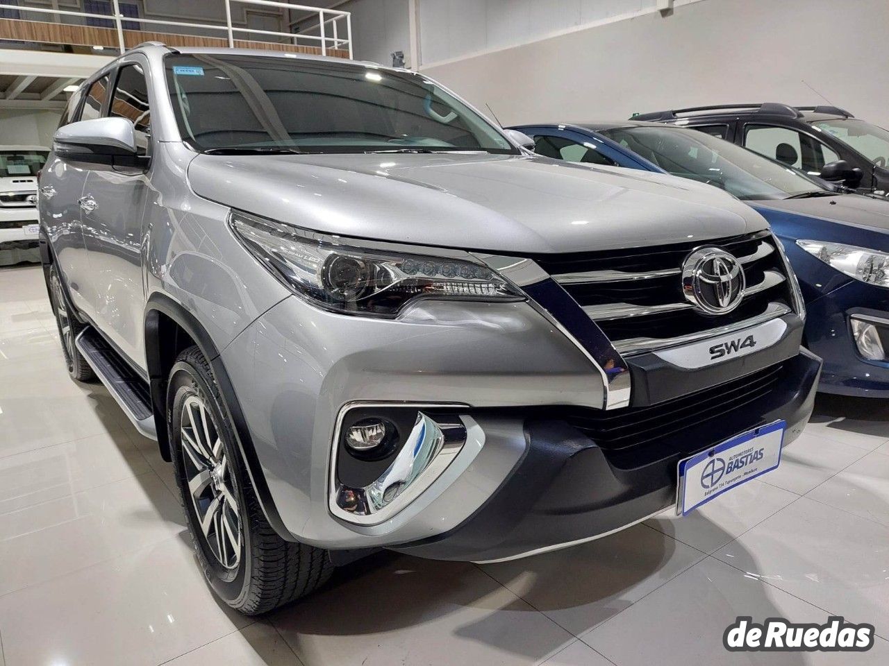 Toyota Hilux SW4 Usado en Mendoza, deRuedas