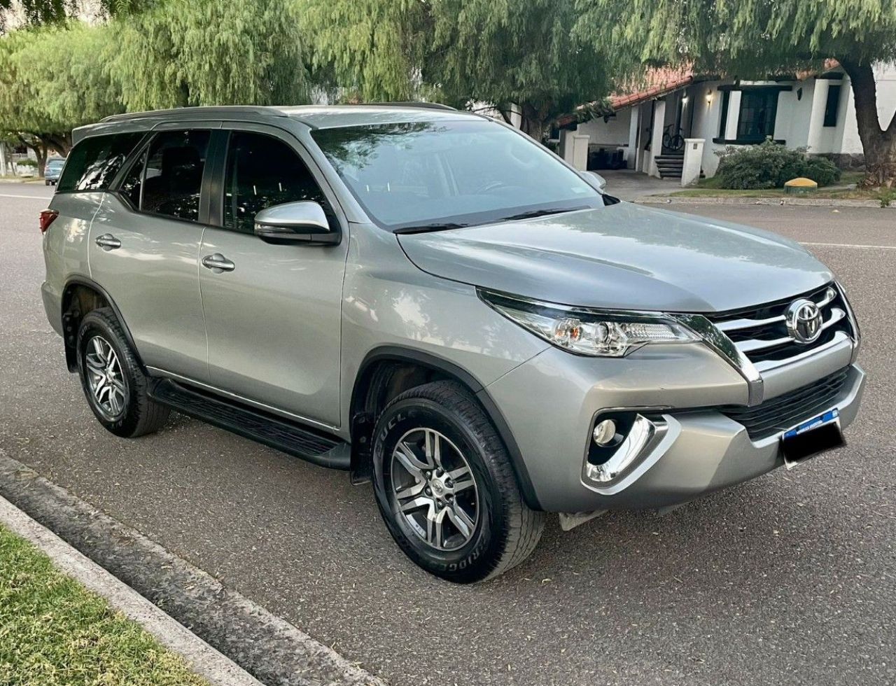 Toyota Hilux SW4 Usado en Mendoza, deRuedas