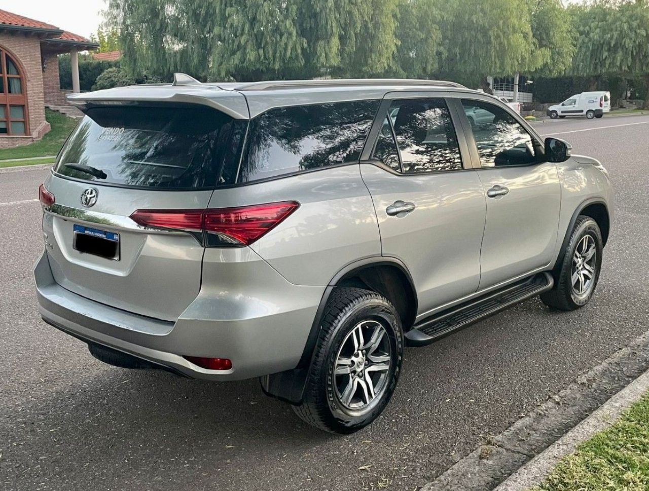 Toyota Hilux SW4 Usado en Mendoza, deRuedas