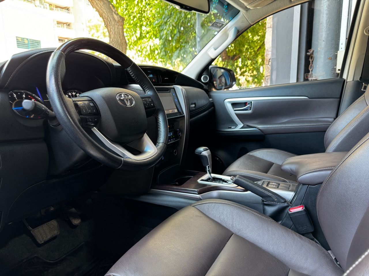 Toyota Hilux SW4 Usado en Mendoza, deRuedas