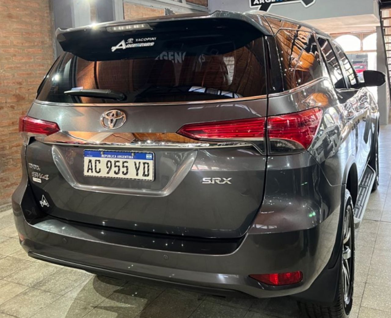 Toyota Hilux SW4 Usado en San Juan, deRuedas