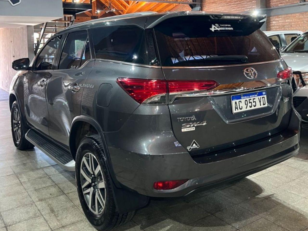 Toyota Hilux SW4 Usado en San Juan, deRuedas