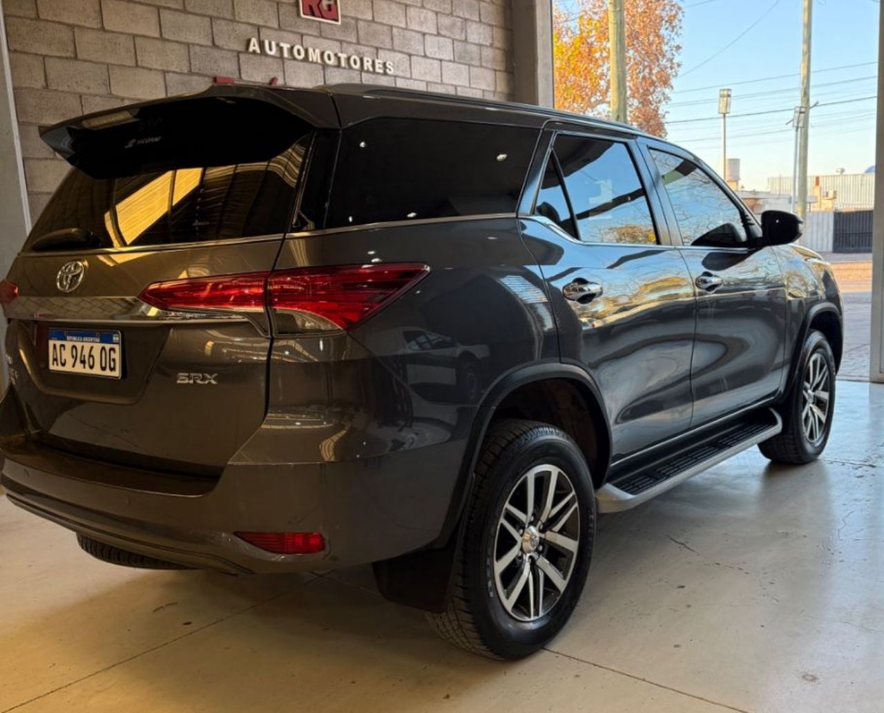 Toyota Hilux SW4 Usado Financiado en Mendoza, deRuedas