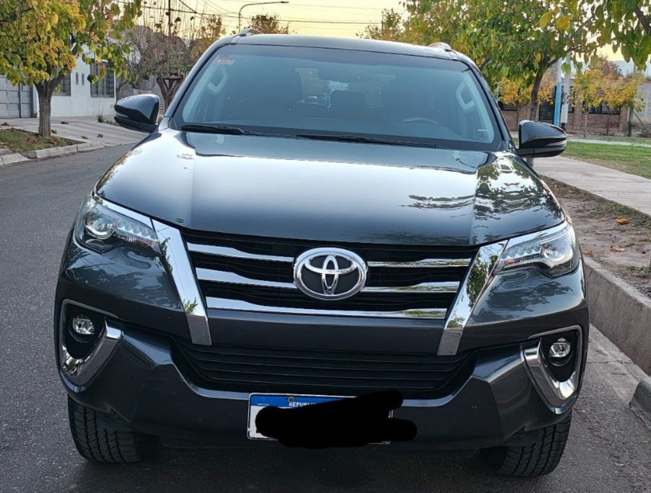 Toyota Hilux SW4 Usado en Mendoza, deRuedas