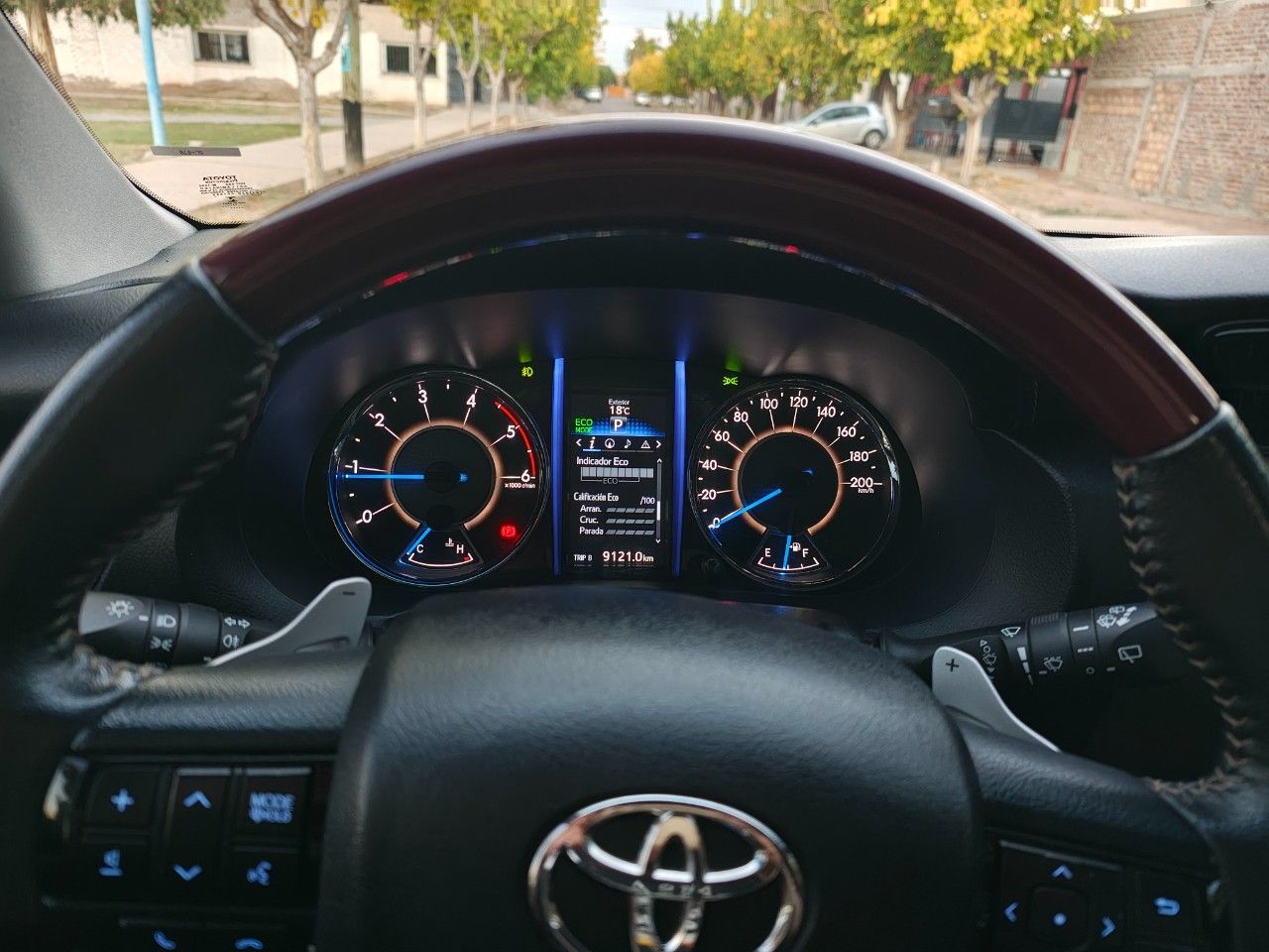 Toyota Hilux SW4 Usado en Mendoza, deRuedas