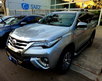 Toyota Hilux SW4