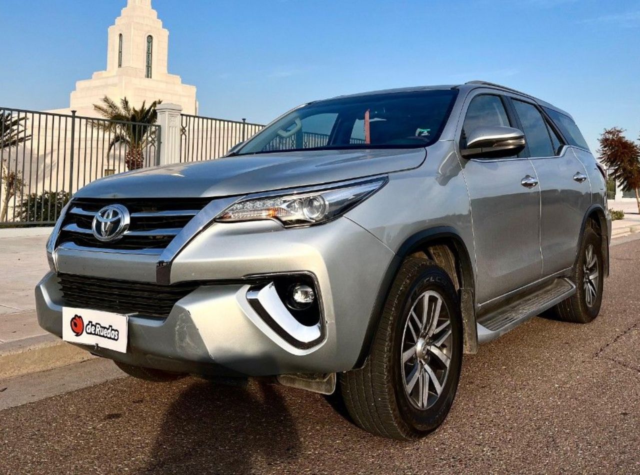 Toyota Hilux SW4 Usado en Mendoza, deRuedas