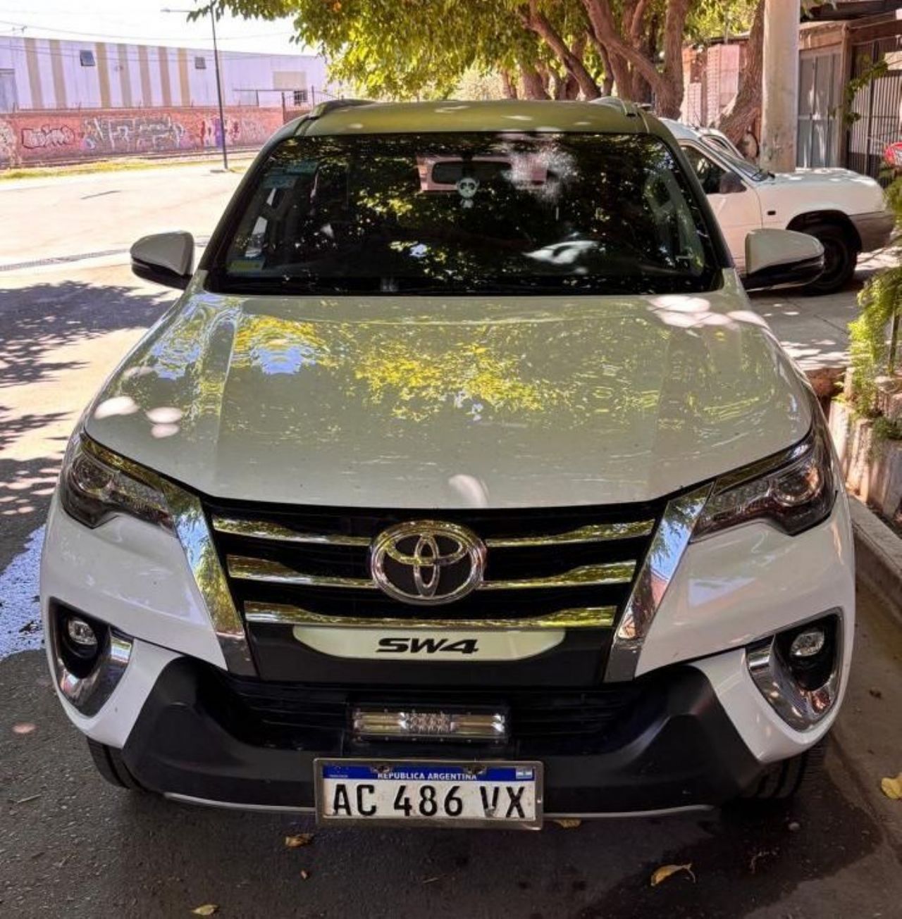 Toyota Hilux SW4 Usado en Mendoza, deRuedas