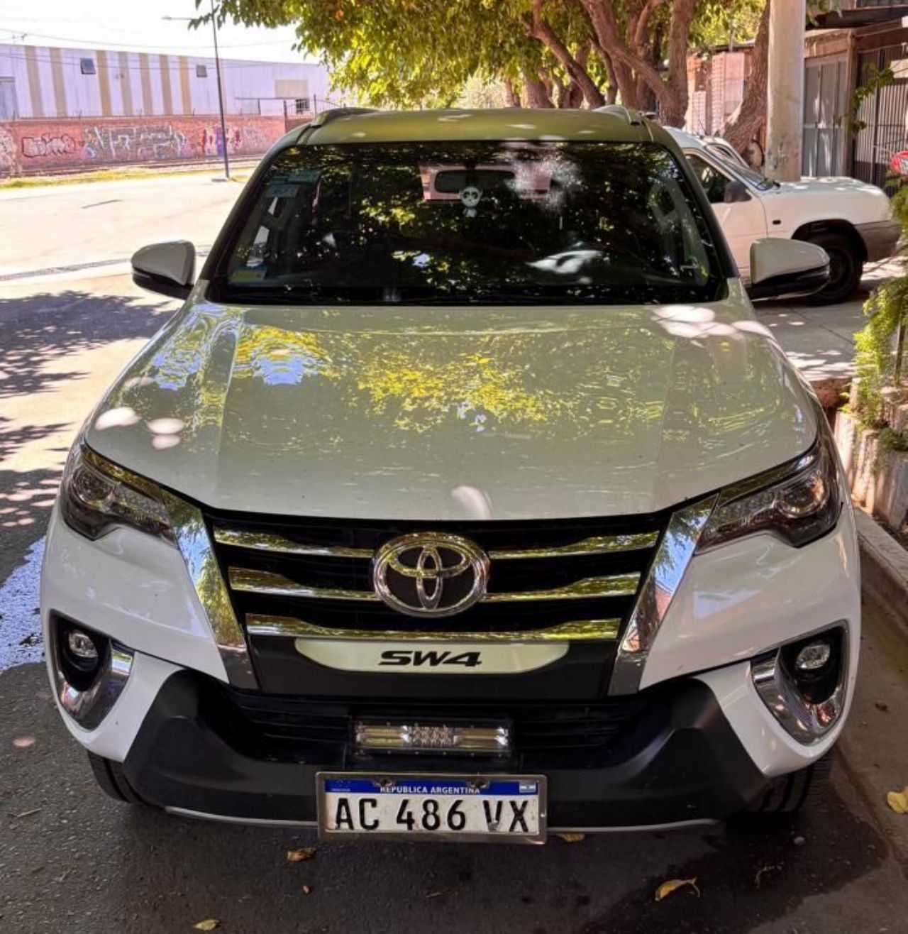 Toyota Hilux SW4 Usado en Mendoza, deRuedas