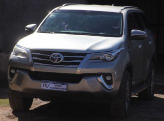 Toyota Hilux SW4 Usado en San Juan Financiado