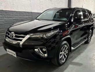 Toyota Hilux SW4 Usado en San Juan Financiado