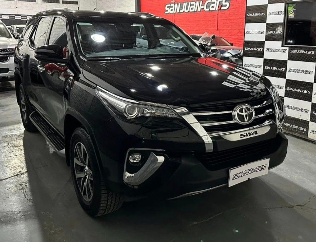 Toyota Hilux SW4 Usado en San Juan, deRuedas