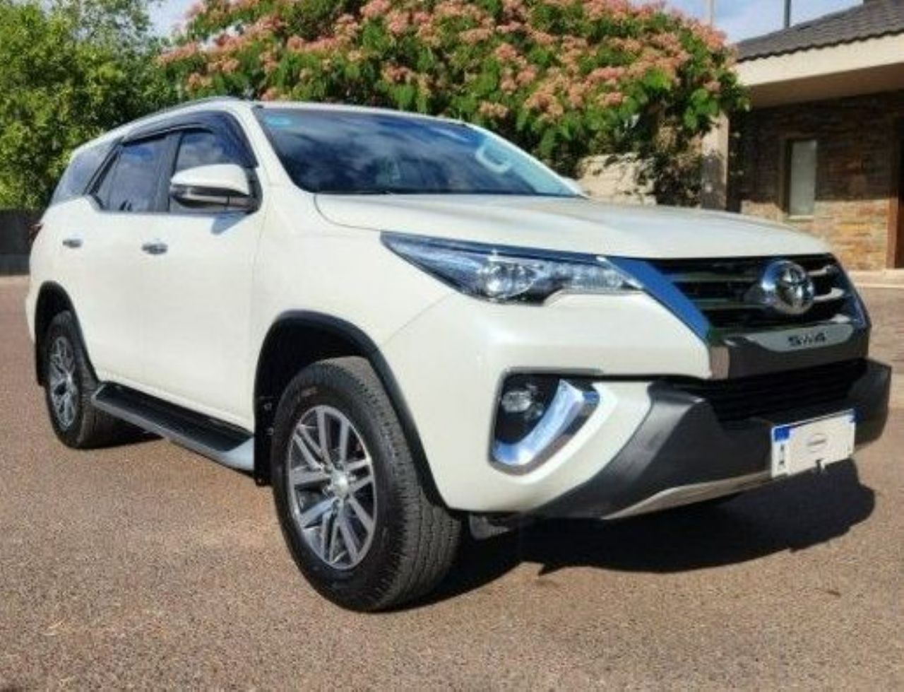 Toyota Hilux SW4 Usado en Mendoza, deRuedas