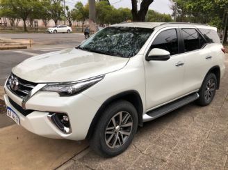 Toyota Hilux SW4 en Salta