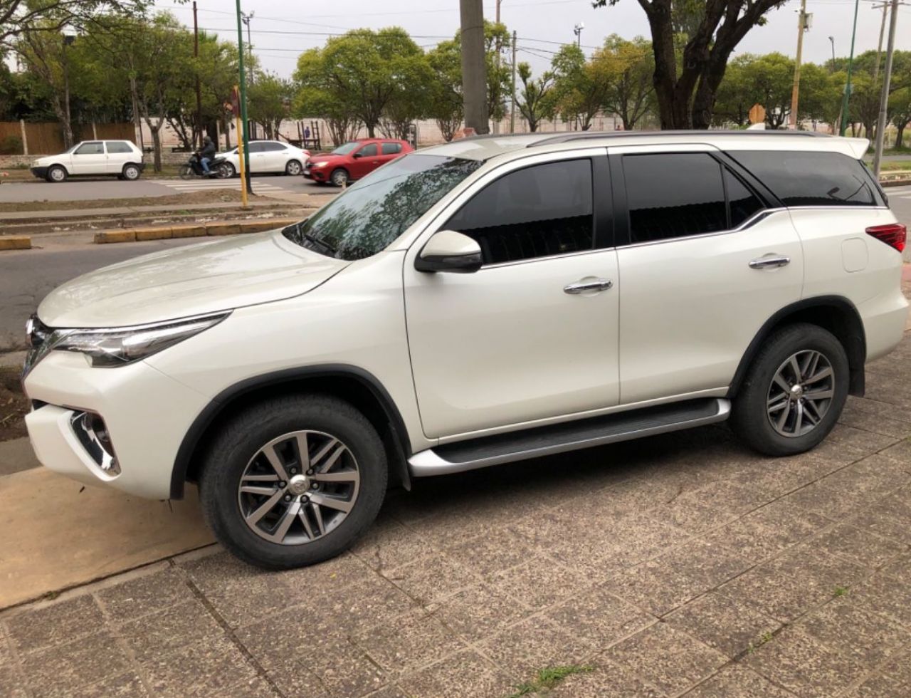 Toyota Hilux SW4 Usado en Salta, deRuedas