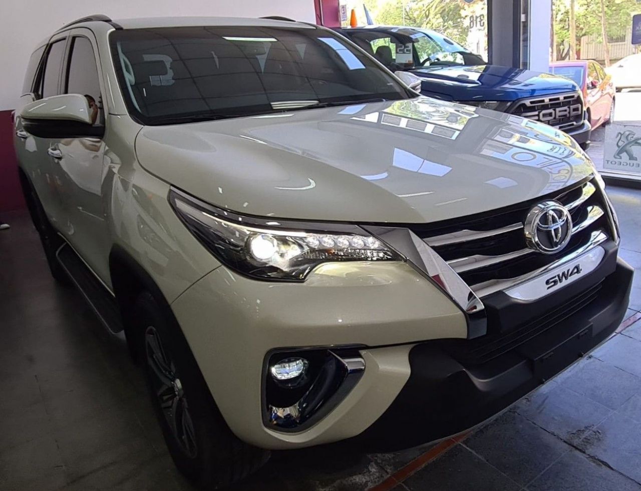 Toyota Hilux SW4 Usado Financiado en Mendoza, deRuedas