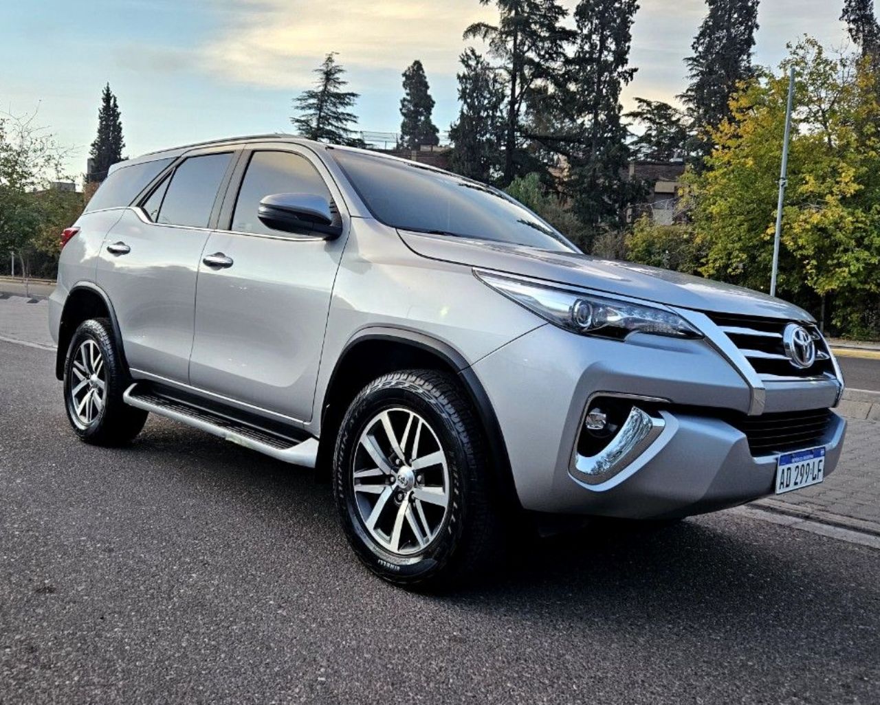 Toyota Hilux SW4 Usado Financiado en Mendoza, deRuedas