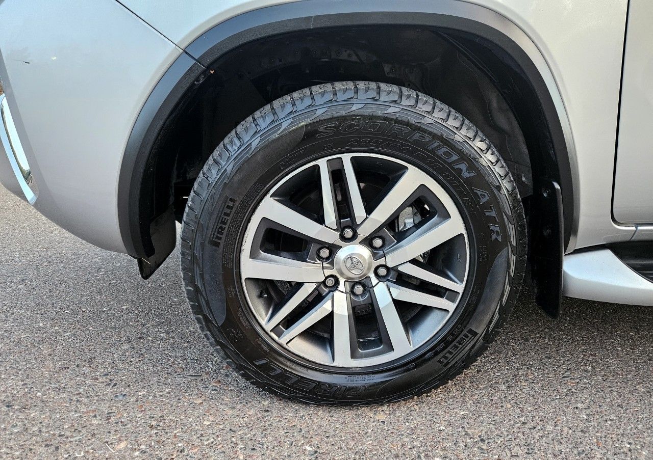 Toyota Hilux SW4 Usado Financiado en Mendoza, deRuedas