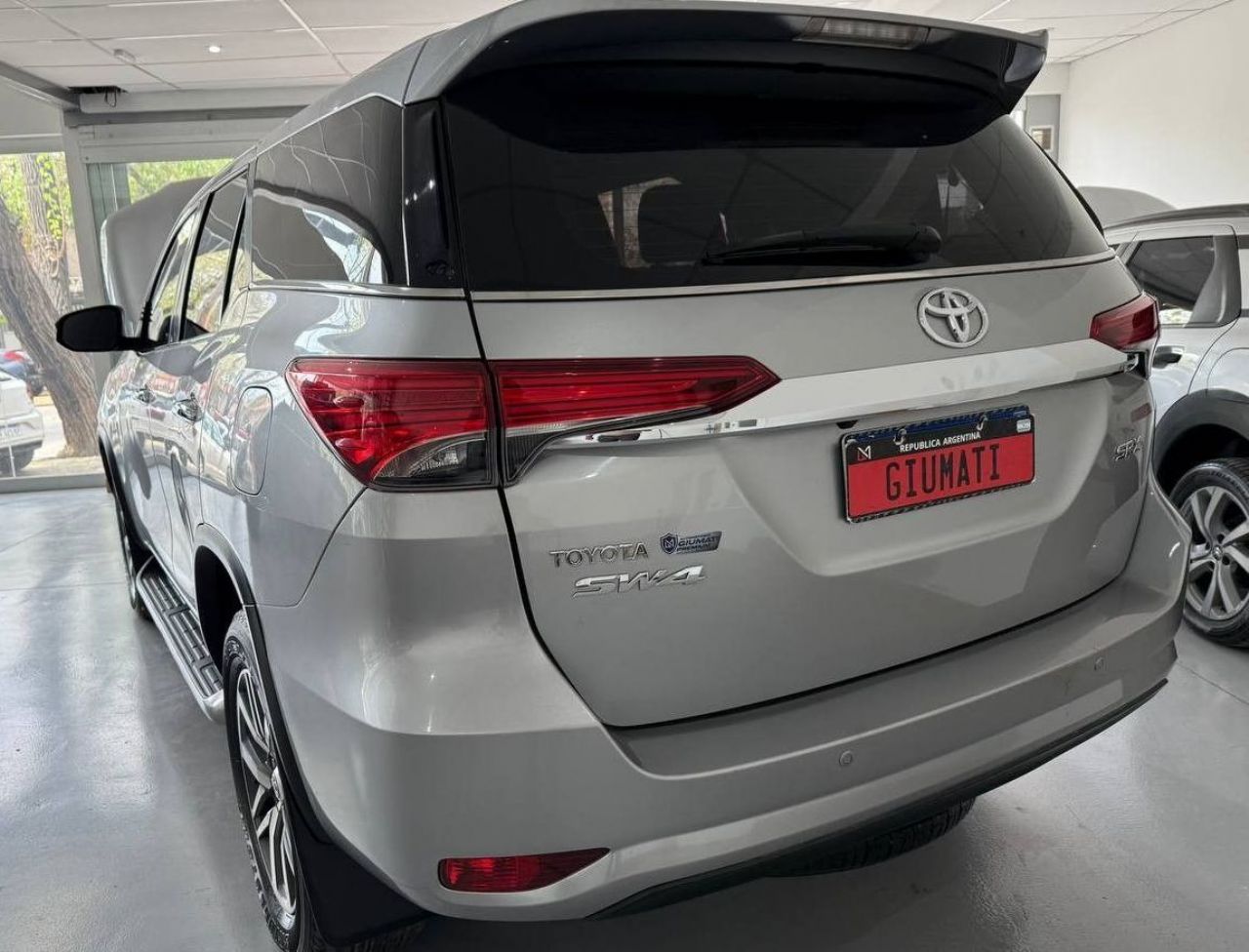 Toyota Hilux SW4 Usado Financiado en Mendoza, deRuedas