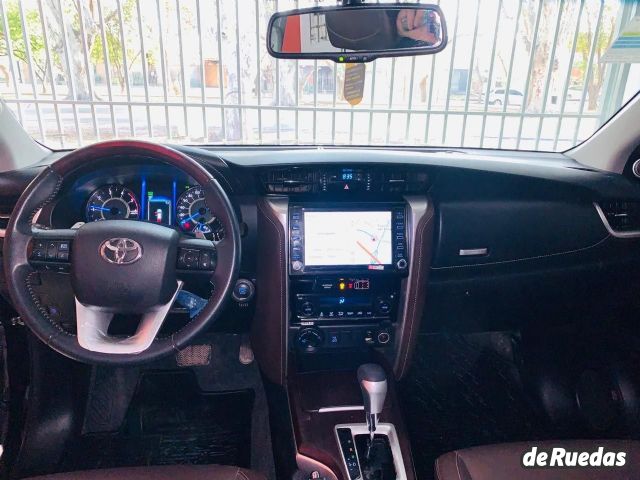 Toyota Hilux SW4 Usado en Mendoza, deRuedas