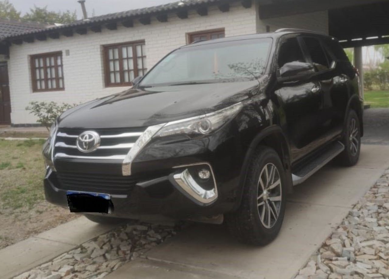 Toyota Hilux SW4 Usado en Mendoza, deRuedas