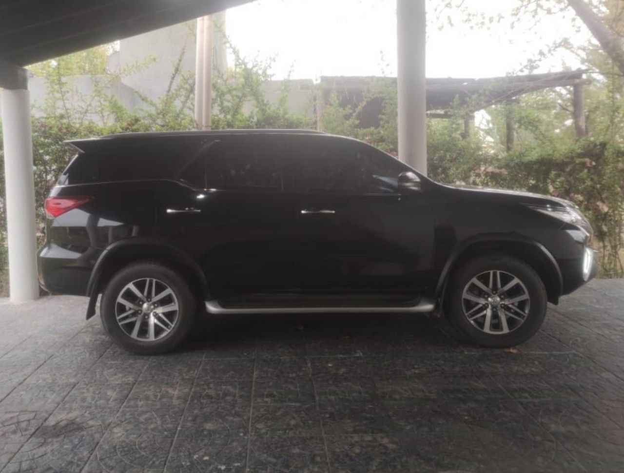 Toyota Hilux SW4 Usado en Mendoza, deRuedas