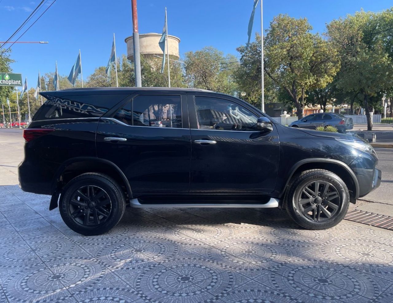 Toyota Hilux SW4 Usado Financiado en Mendoza, deRuedas