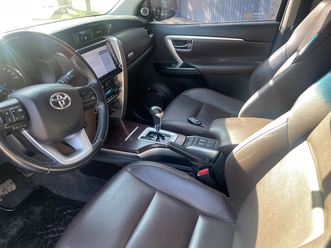 Toyota Hilux SW4 Usado Financiado en Mendoza, deRuedas