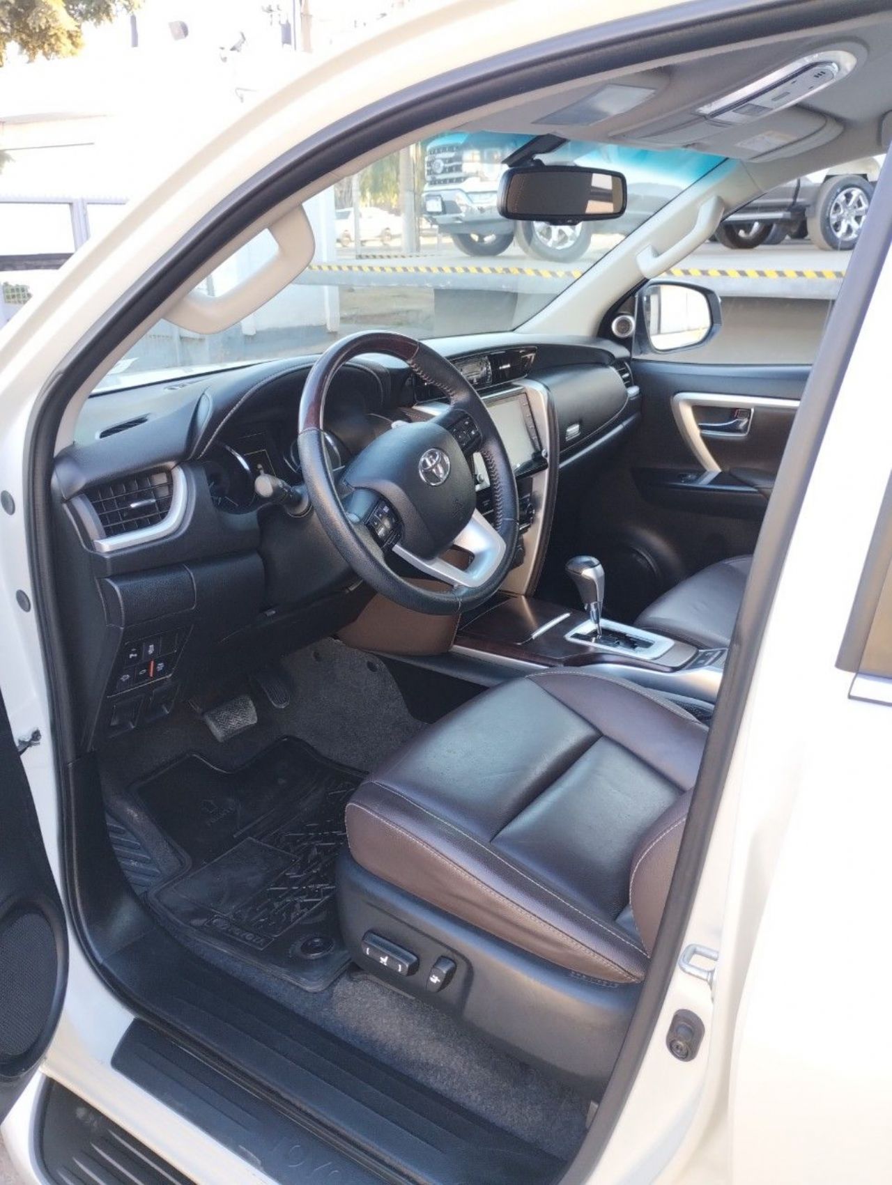 Toyota Hilux SW4 Usado en Mendoza, deRuedas