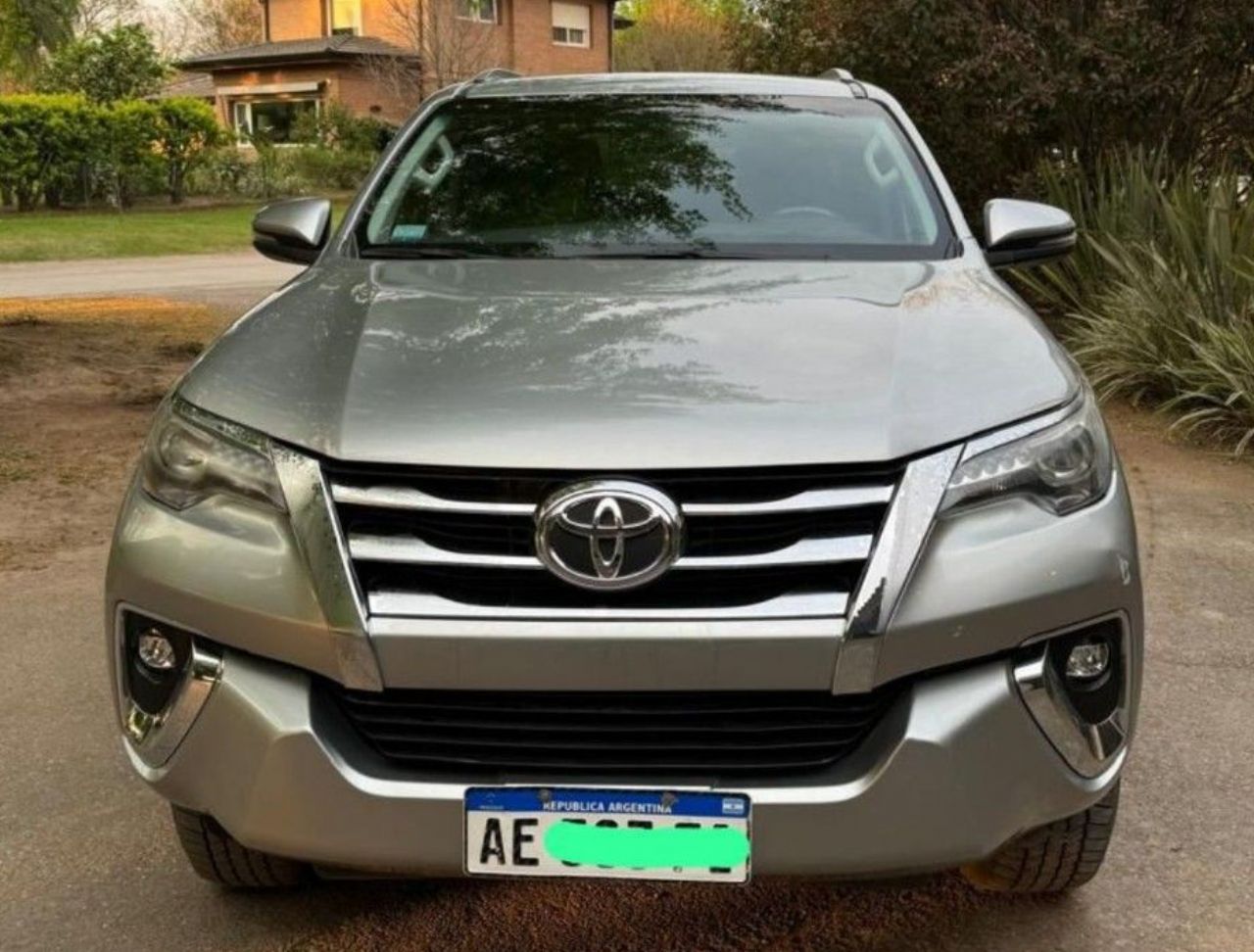 Toyota Hilux SW4 Usado en Tucumán, deRuedas