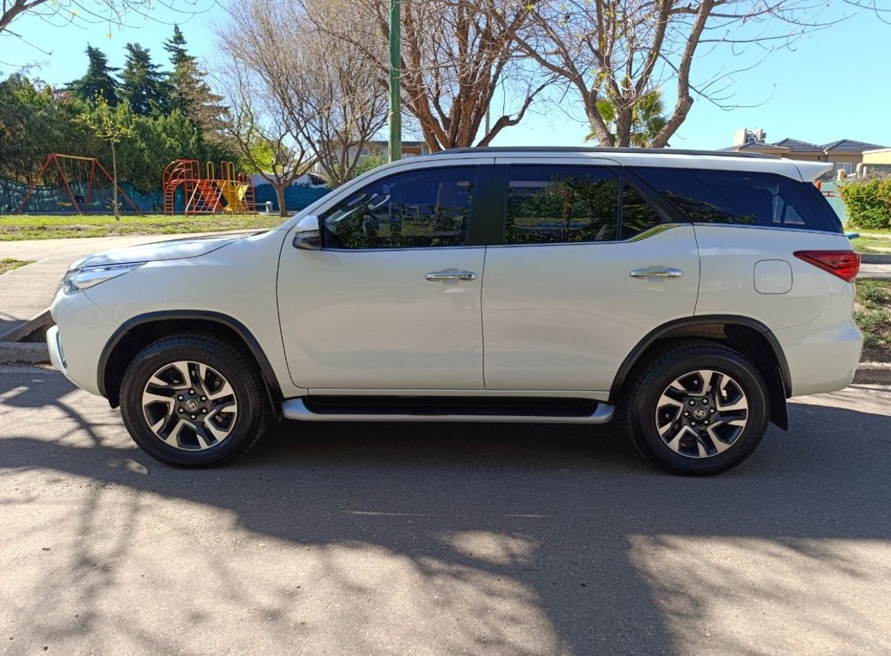 Toyota Hilux SW4 Usado en Mendoza, deRuedas