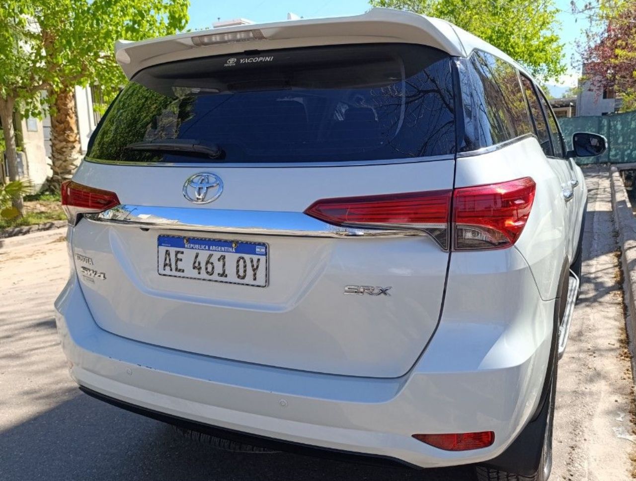 Toyota Hilux SW4 Usado en Mendoza, deRuedas