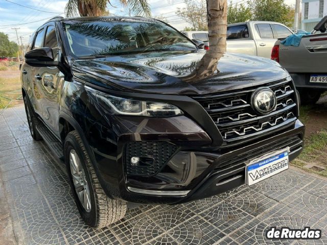 Toyota Hilux SW4 Usado en San Juan, deRuedas