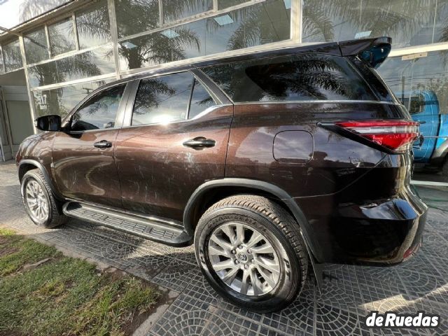 Toyota Hilux SW4 Usado en San Juan, deRuedas