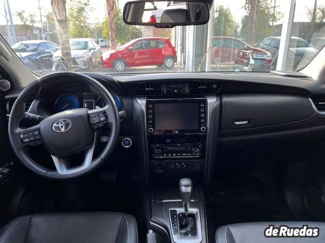 Toyota Hilux SW4 Usado en San Juan, deRuedas