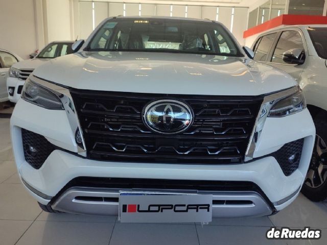 Toyota Hilux SW4 Usado en Córdoba, deRuedas