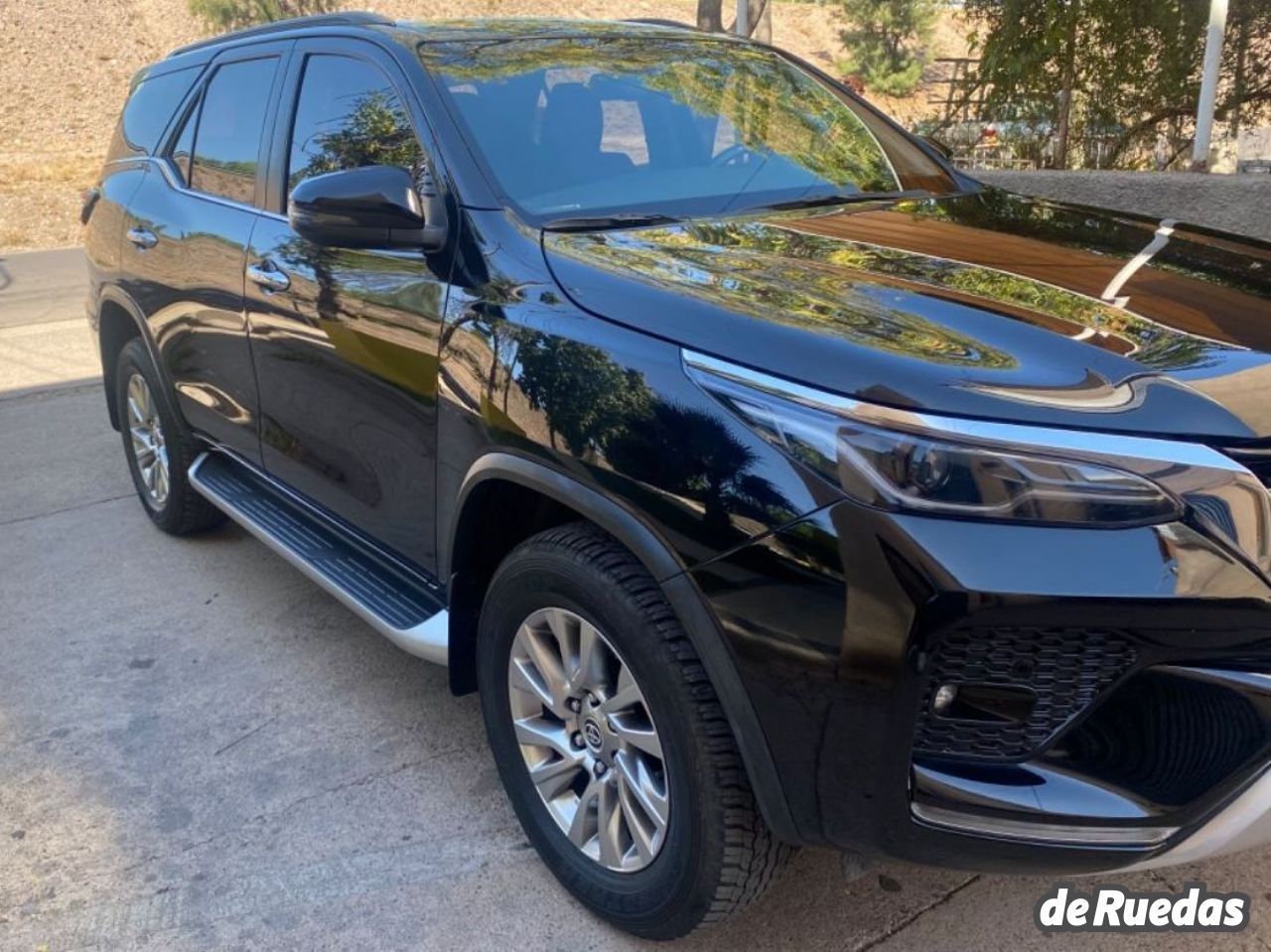 Toyota Hilux SW4 Usado en Mendoza, deRuedas