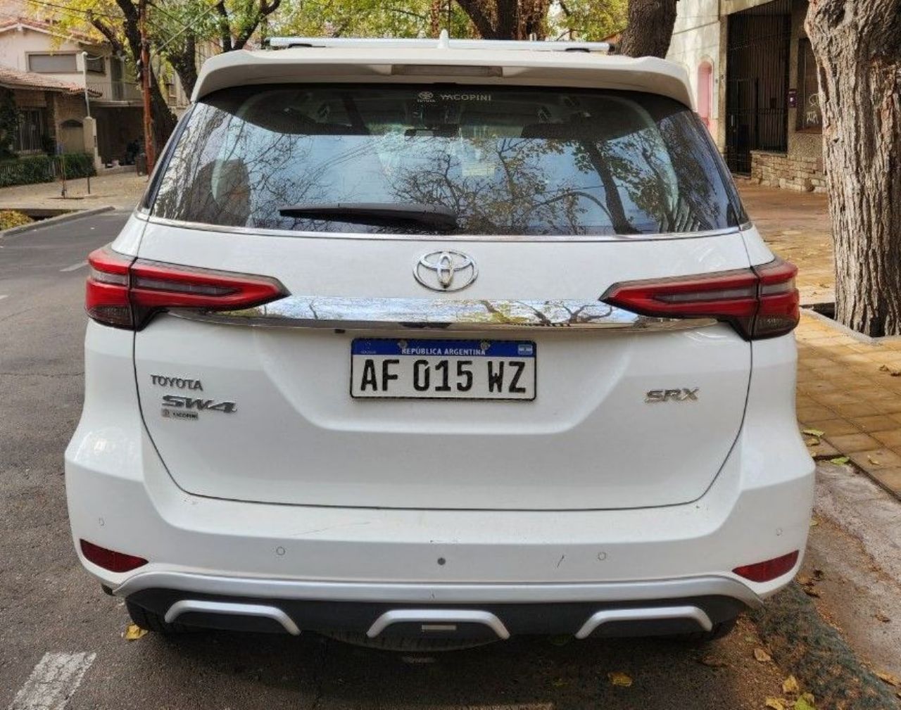 Toyota Hilux SW4 Usado en Mendoza, deRuedas