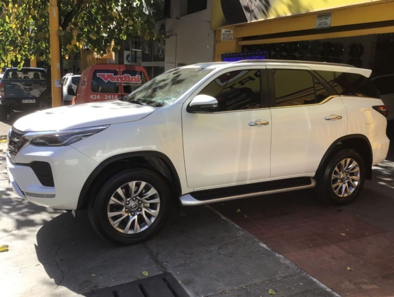 Toyota Hilux SW4 Usado en Mendoza, deRuedas