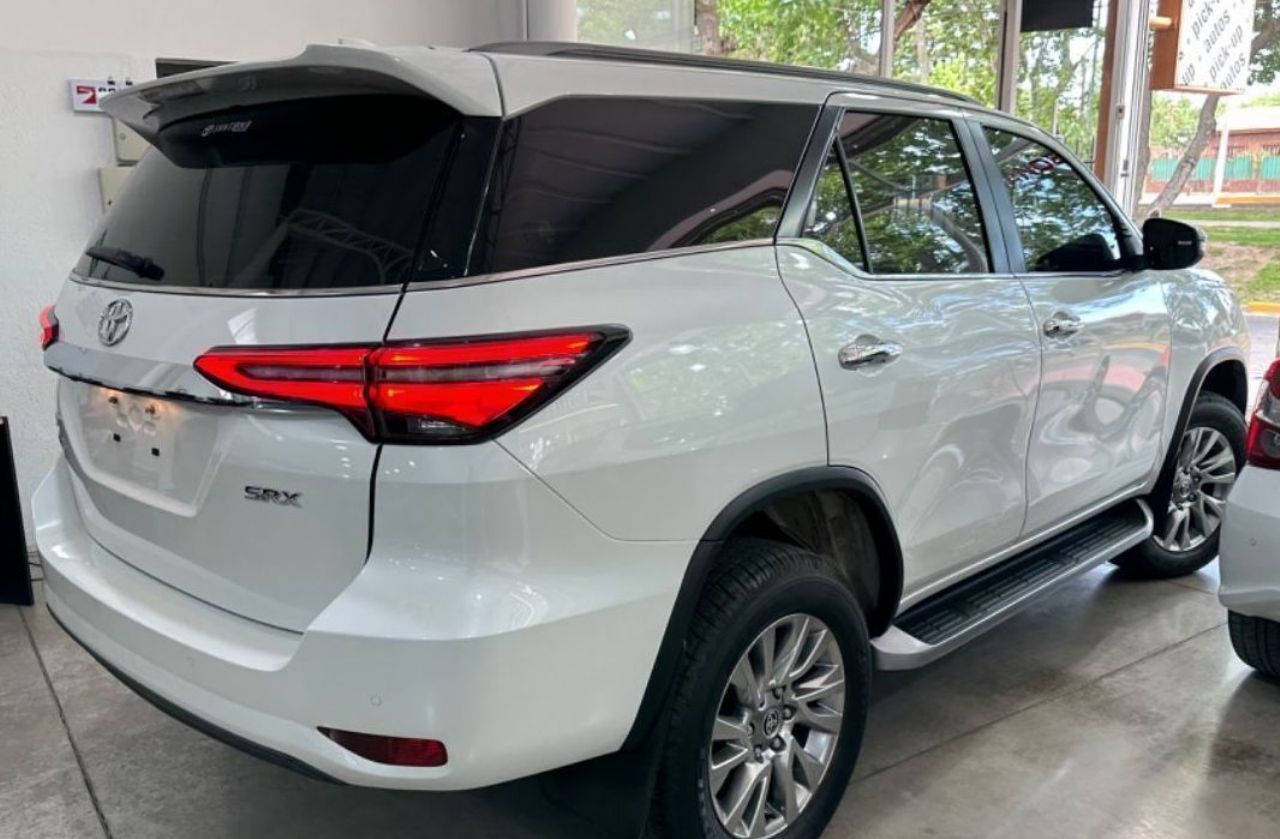 Toyota Hilux SW4 Usado en Mendoza, deRuedas
