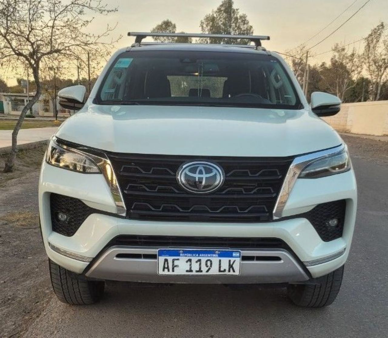 Toyota Hilux SW4 Usado en San Juan, deRuedas