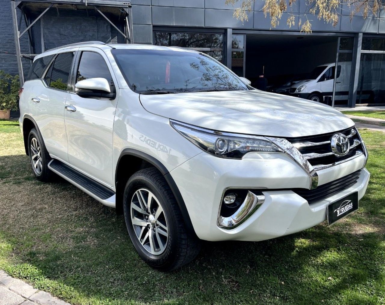 Toyota Hilux SW4 Usado en Mendoza, deRuedas