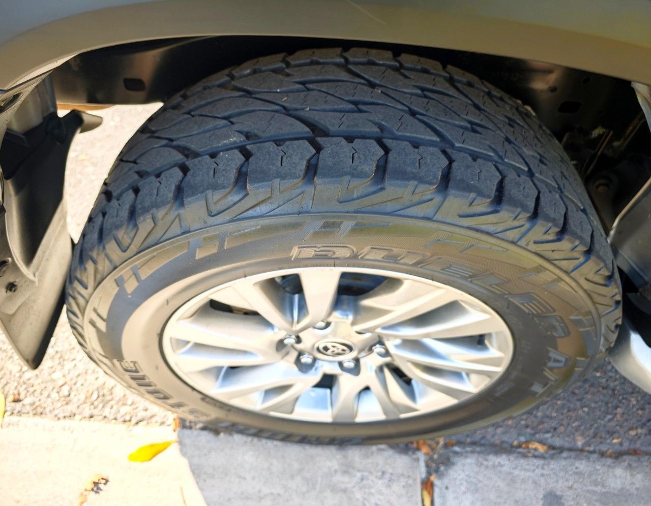 Toyota Hilux SW4 Usado Financiado en Mendoza, deRuedas