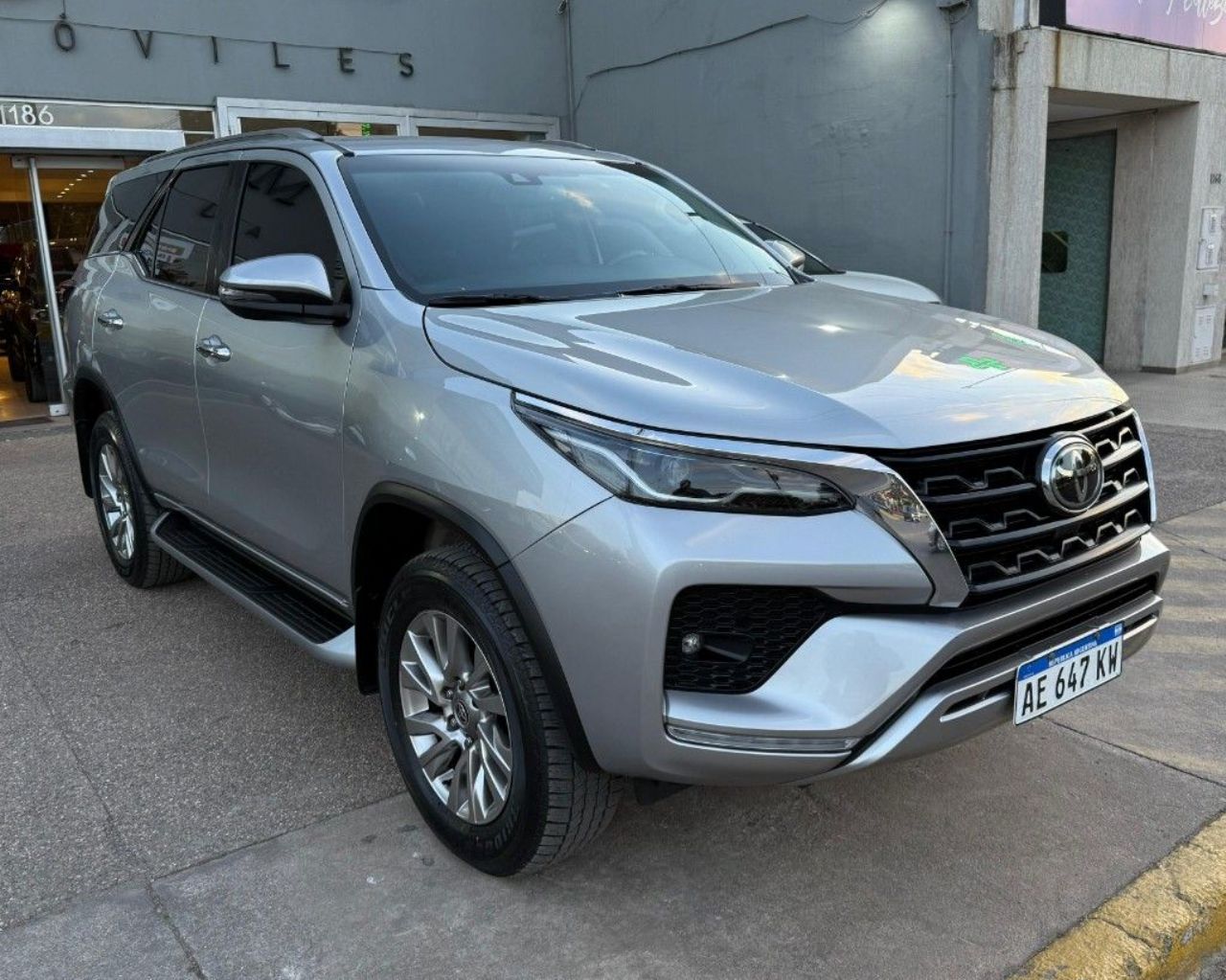 Toyota Hilux SW4 Usado Financiado en Córdoba, deRuedas