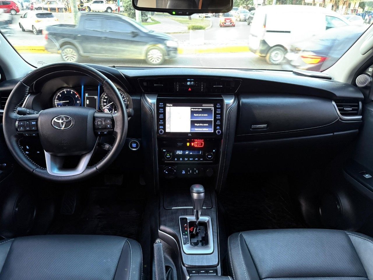 Toyota Hilux SW4 Usado Financiado en Córdoba, deRuedas